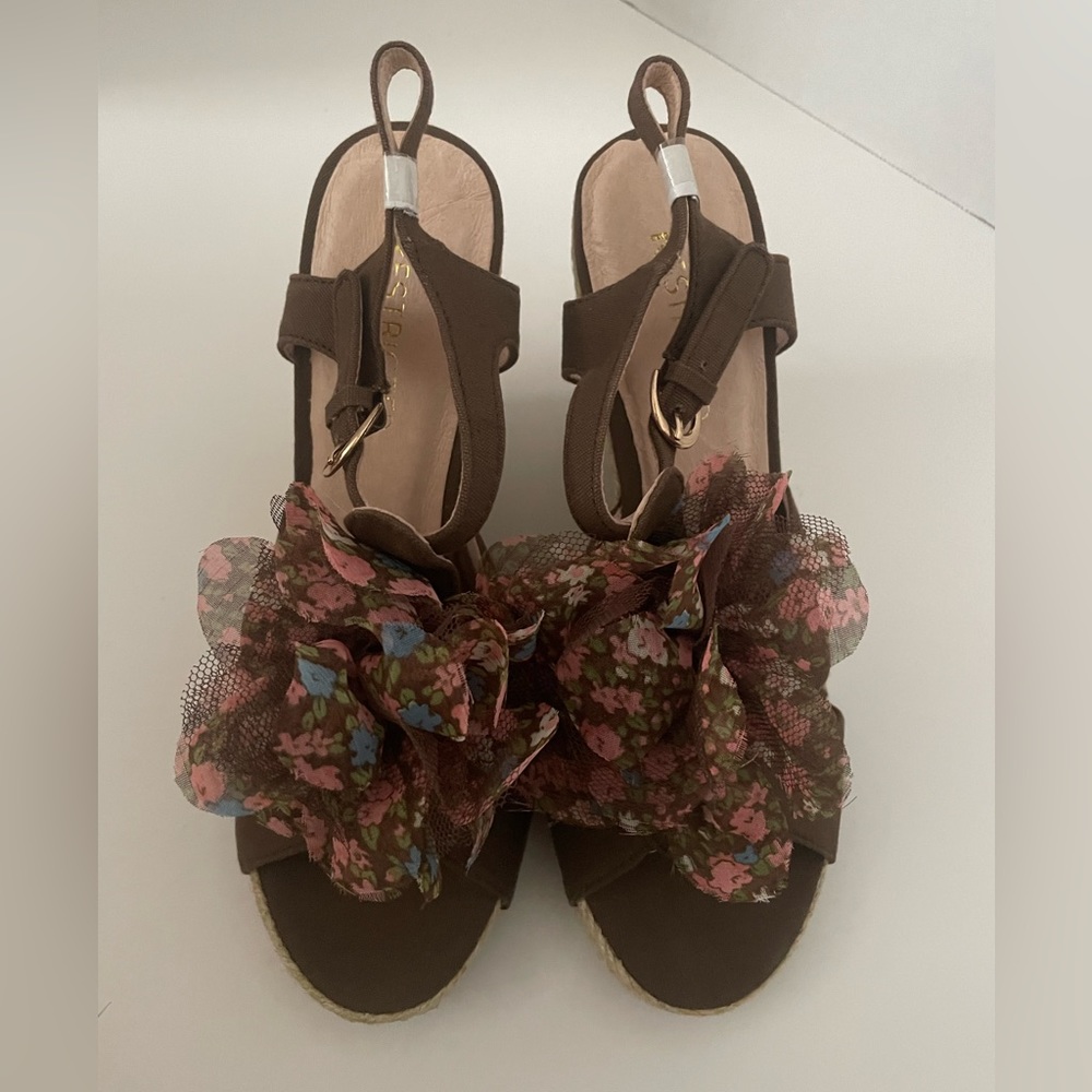 RESTRICTED APPLE PIE WEDGE SANDAL, WOMENS 7.5M New in box - Picture 2 of 7